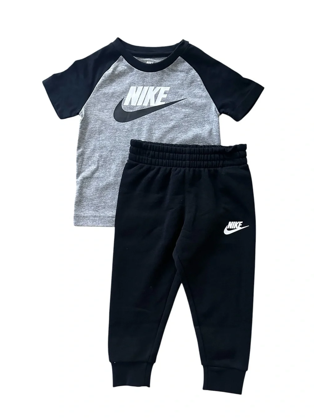 Nike 2-Piece Outfit Sets NWT Shorts & Tees Boys 24 Months & 2T Bundle Of 3